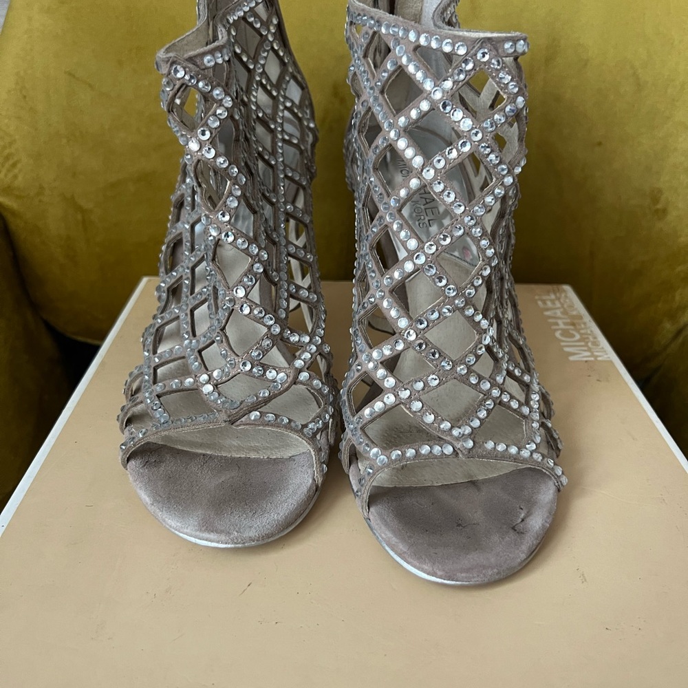 Michael Kors Open toed 3” heel